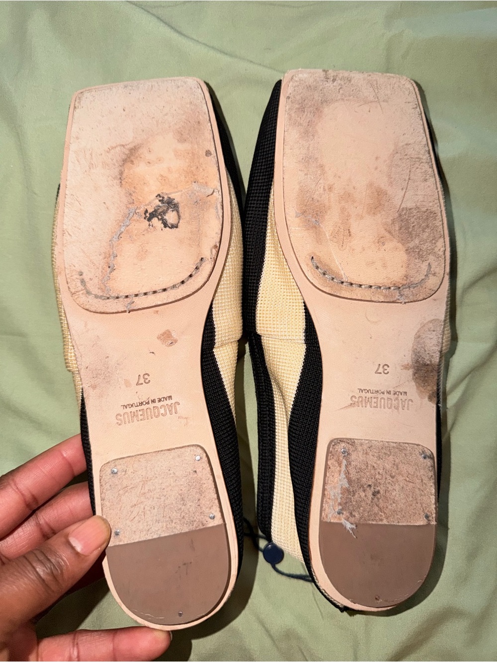 Jacquemus
Carre Striped Loafers
Beige Black, 37 (7) - Picture 7 of 7